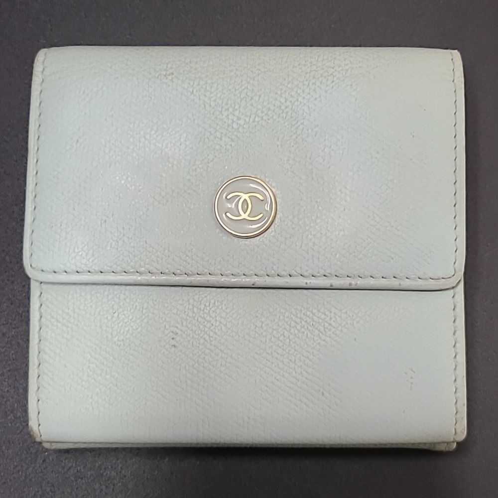 💯 Authentic Chanel Short Wallet 🍀